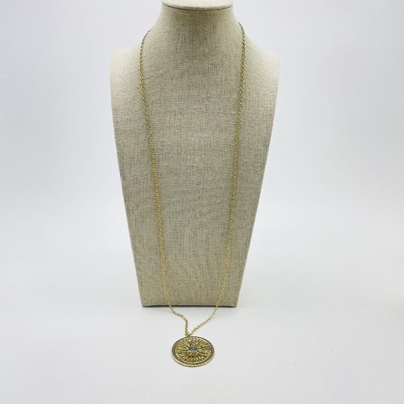 Compass Pendant Necklace Gold Tone Fleur de Lis Classic Career Cosplay LARP - Picture 7 of 8